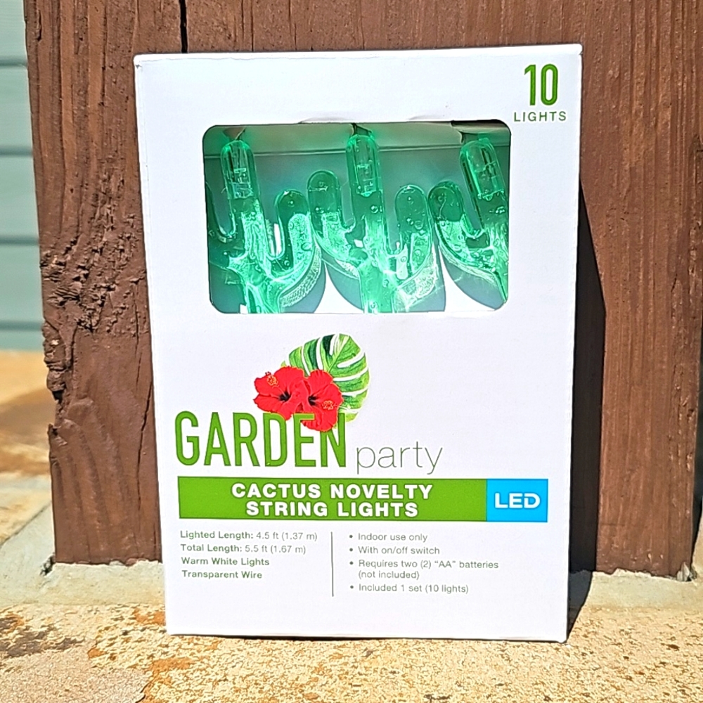 GARDEN PARTY 🏜 CACTUS NOVELTY STRING LIGHTS 🏜 NIB. 10 LIGHTS LED